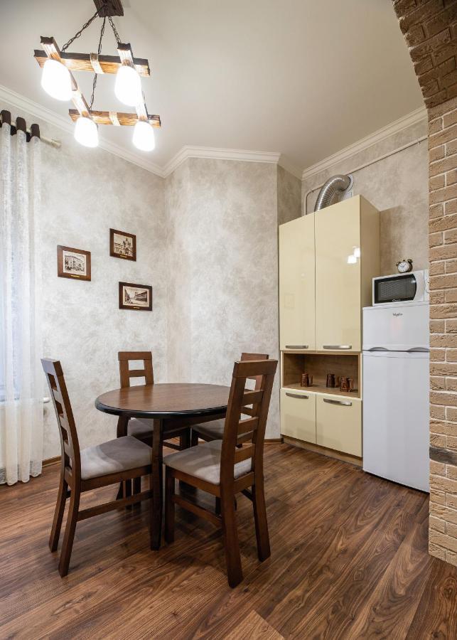 Historic Apartment Sofia In The Old Town ลวีฟ ภายนอก รูปภาพ